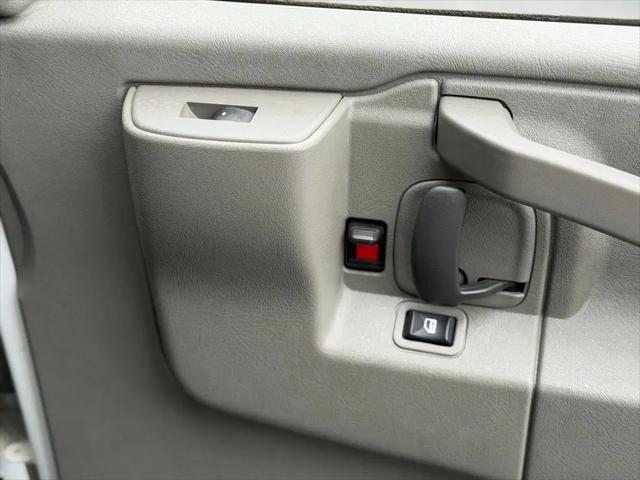 2021 Chevrolet Express Cutaway Work Van
