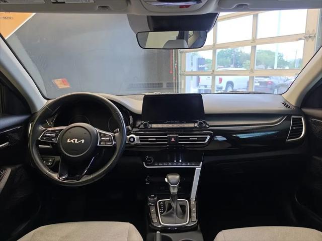 2023 Kia Seltos EX