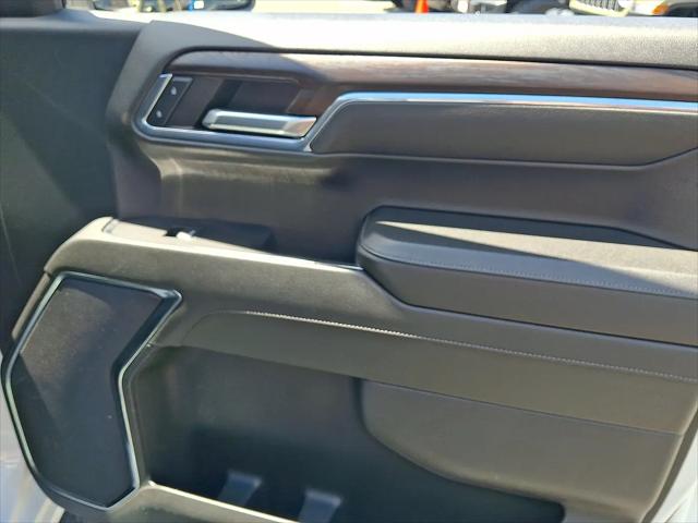 2024 GMC Sierra 1500 4WD Crew Cab Short Box SLT