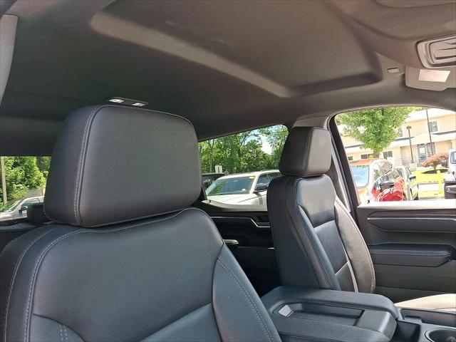 2024 GMC Sierra 1500 4WD Crew Cab Short Box SLT