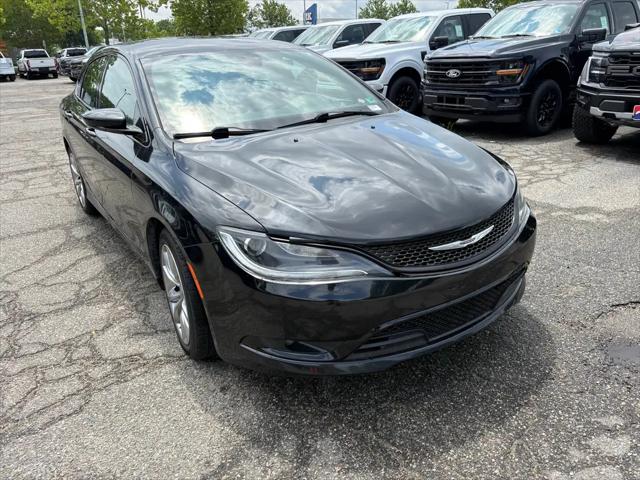 2016 Chrysler 200 S