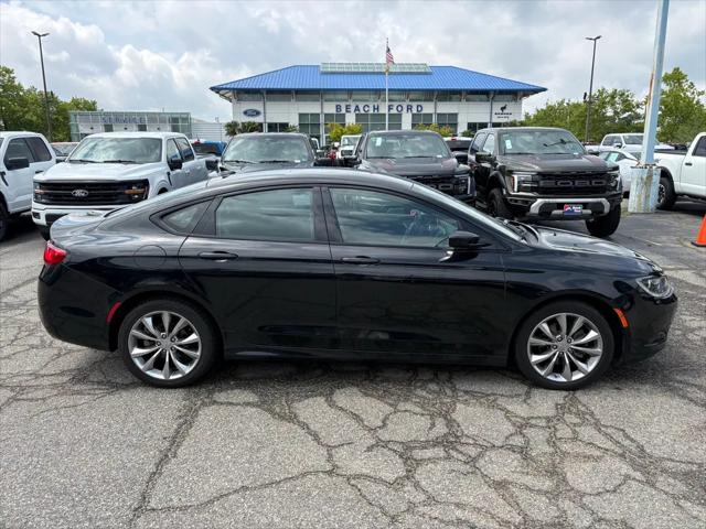 2016 Chrysler 200 S