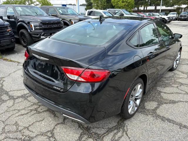2016 Chrysler 200 S
