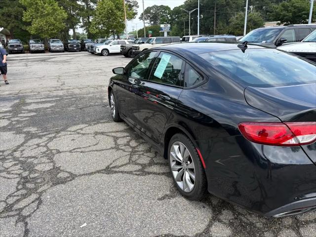 2016 Chrysler 200 S