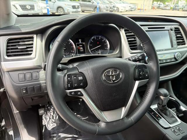 2016 Toyota Highlander XLE V6