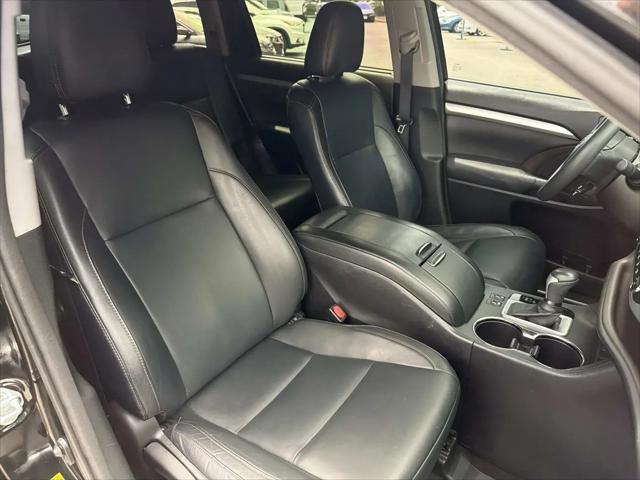 2016 Toyota Highlander XLE V6