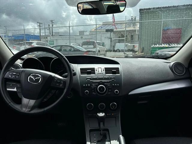 2013 Mazda Mazda3 i Touring