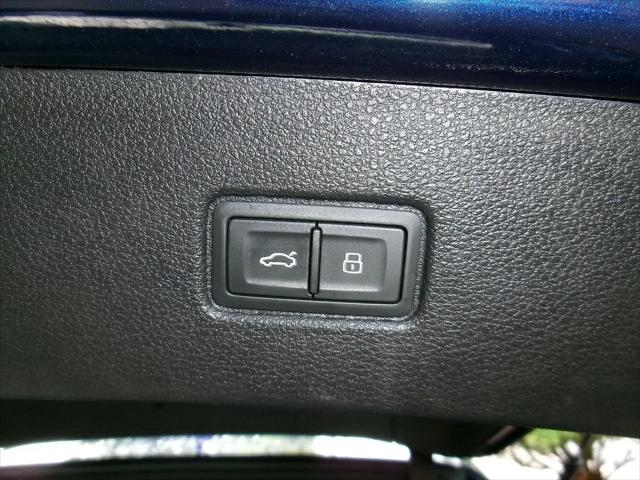 2022 Audi Q7 Premium Plus 55 TFSI quattro Tiptronic
