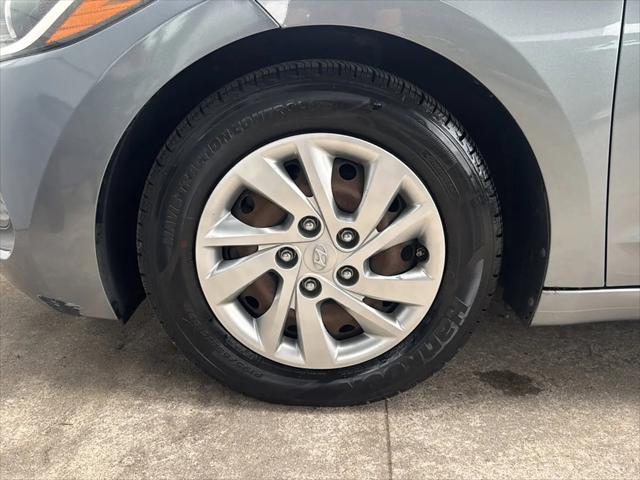 2018 Hyundai Elantra SE