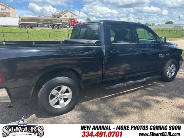 2019 Ram 1500 Classic SLT Crew Cab 4x4 6'4" Box