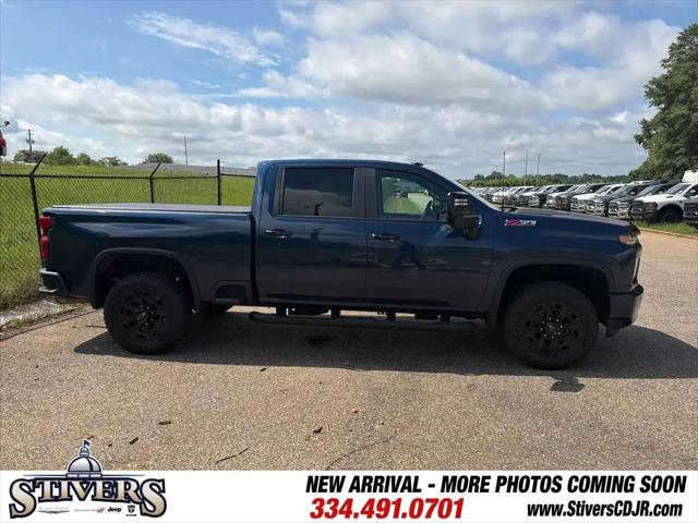 2022 Chevrolet Silverado 3500HD 4WD Crew Cab Standard Bed LT