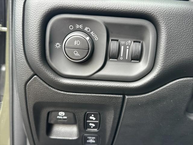 2026 Ram 1500 Laramie Crew Cab 4x4 57 Box