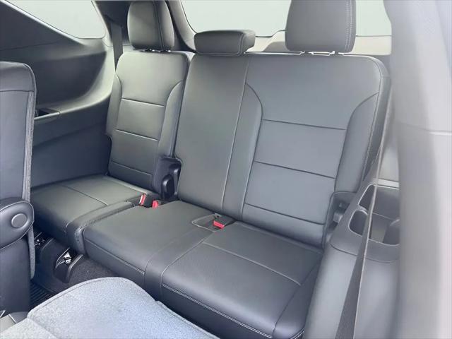 2025 Chevrolet Traverse FWD LT