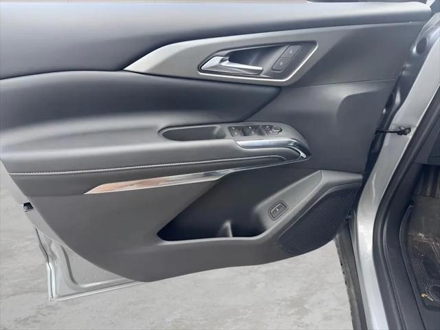 2025 Chevrolet Traverse FWD LT
