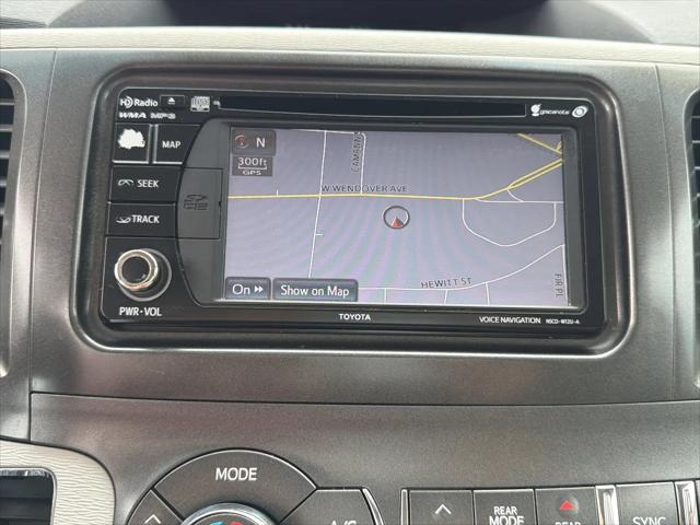 2013 Toyota Sienna XLE V6 8 Passenger