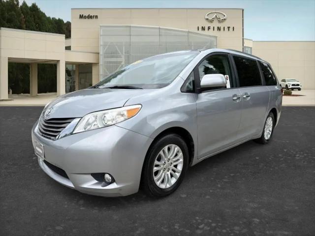 2013 Toyota Sienna XLE V6 8 Passenger for sale in Greensboro, NC