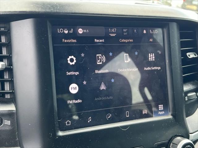 2022 Ram 1500 Big Horn Quad Cab 4x4 6'4" Box