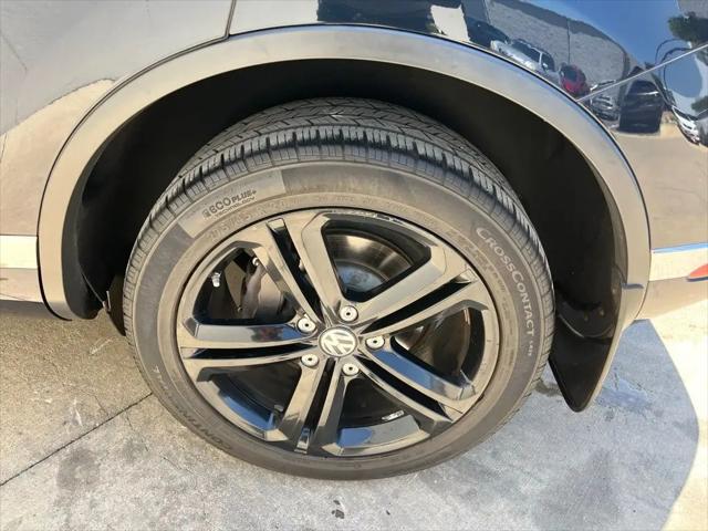 2017 Volkswagen Touareg V6 Wolfsburg Edition