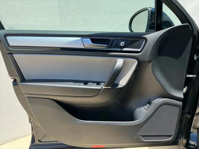 2017 Volkswagen Touareg V6 Wolfsburg Edition