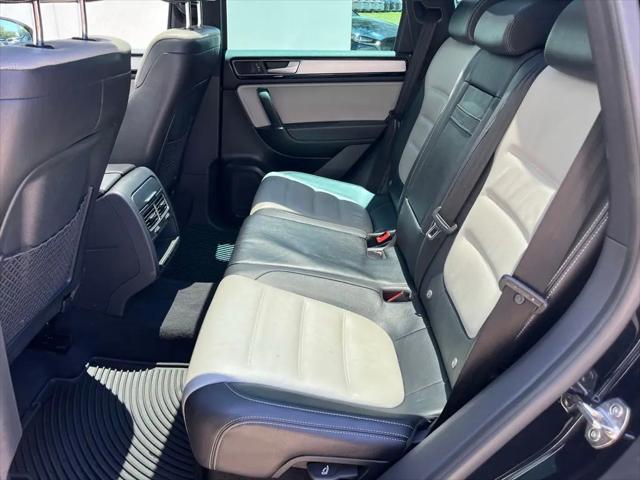 2017 Volkswagen Touareg V6 Wolfsburg Edition