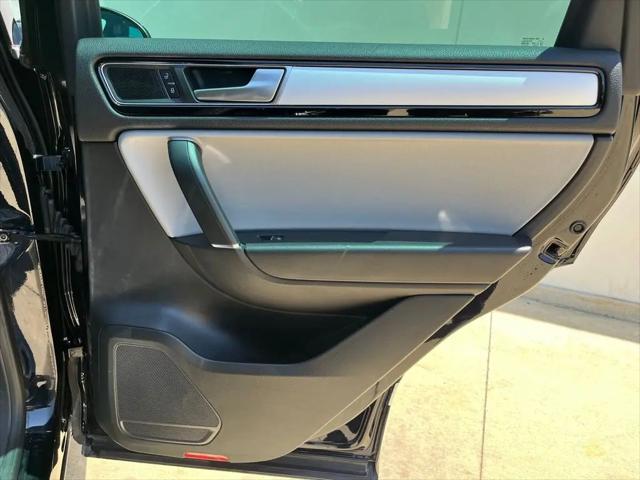 2017 Volkswagen Touareg V6 Wolfsburg Edition