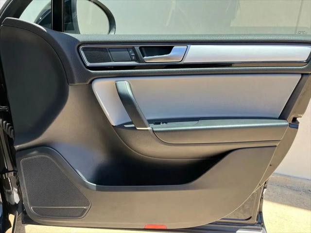2017 Volkswagen Touareg V6 Wolfsburg Edition