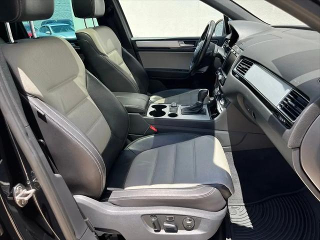2017 Volkswagen Touareg V6 Wolfsburg Edition