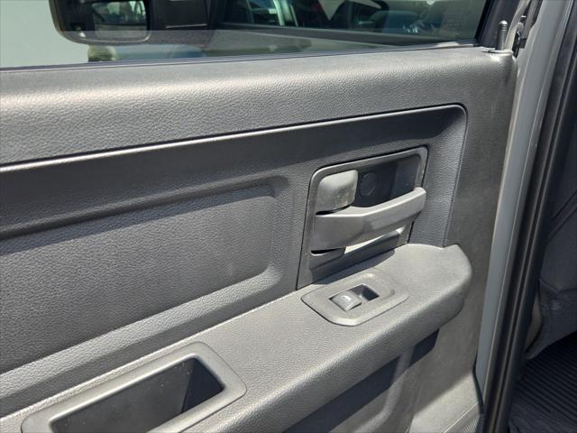 2026 Ram 2500 Black Express Crew Cab 4x4 64 Box