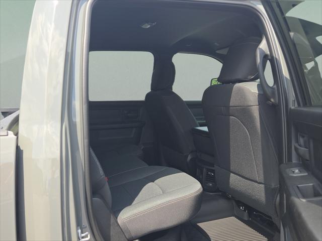 2026 Ram 2500 Black Express Crew Cab 4x4 64 Box