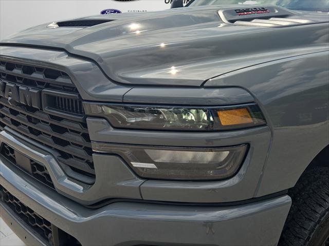 2026 Ram 2500 Black Express Crew Cab 4x4 64 Box