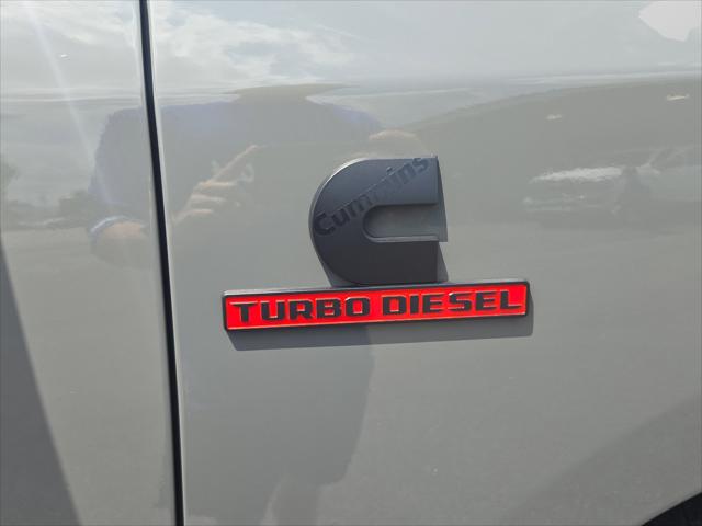 2026 Ram 2500 Black Express Crew Cab 4x4 64 Box