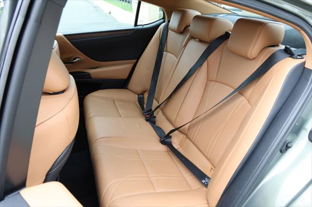 2024 Lexus ES 350 Luxury