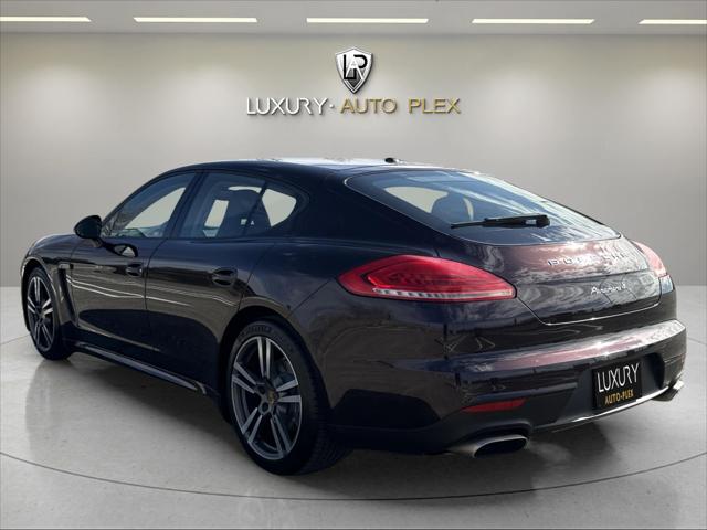 2015 Porsche Panamera 4