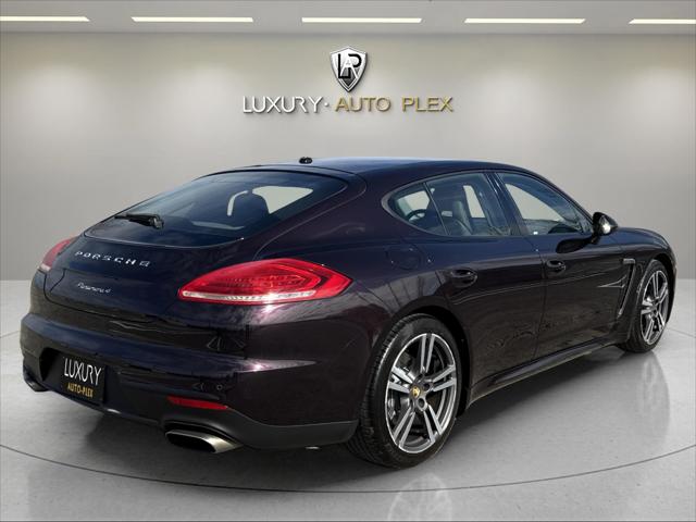 2015 Porsche Panamera 4