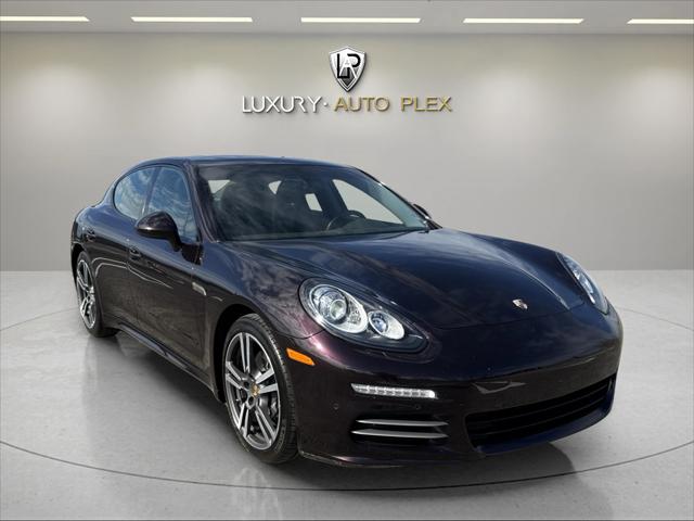 2015 Porsche Panamera 4