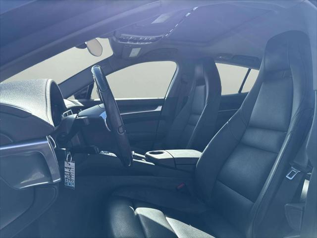 2015 Porsche Panamera 4