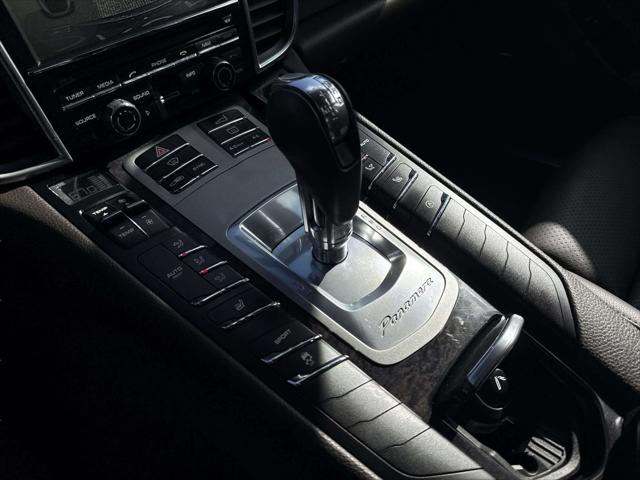 2015 Porsche Panamera 4