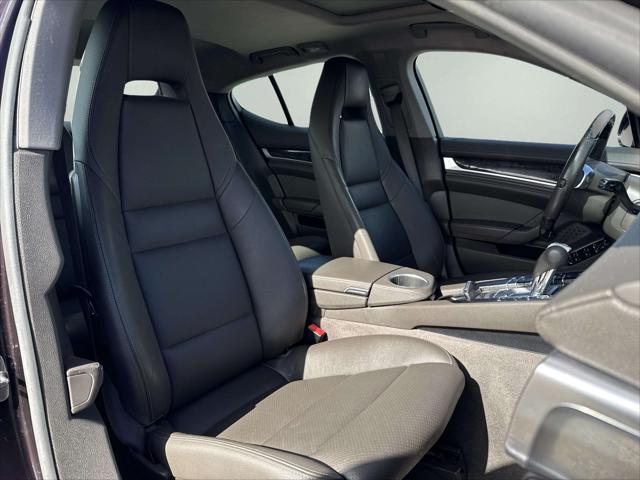 2015 Porsche Panamera 4