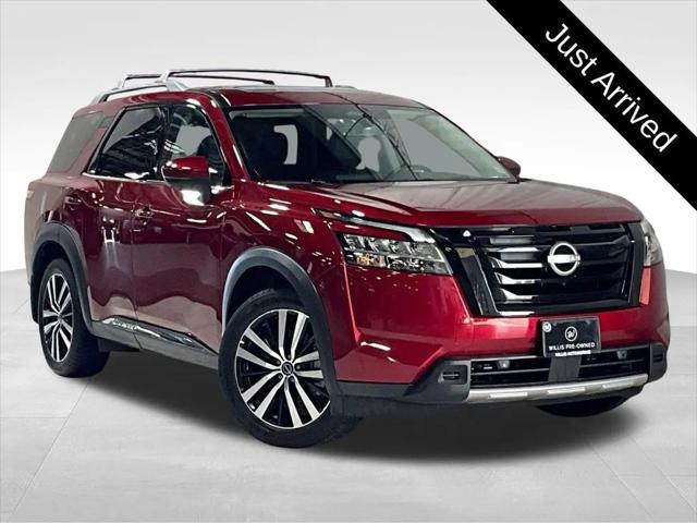 2023 Nissan Pathfinder Platinum 4WD for sale in Des Moines, IA