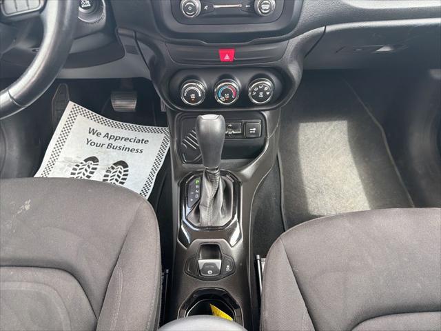 2017 Jeep Renegade Altitude FWD