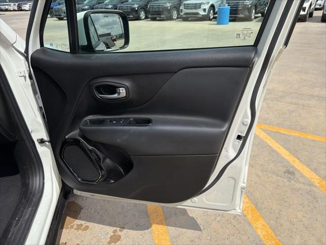 2017 Jeep Renegade Altitude FWD