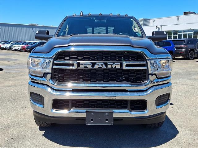 2020 RAM 2500 Tradesman Crew Cab 4x4 64 Box 2020 RAM 2500 Tradesman Crew Cab 4x4 64 Box