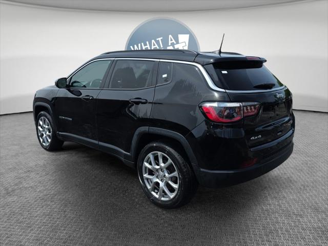 2022 Jeep Compass Latitude Lux 4x4
