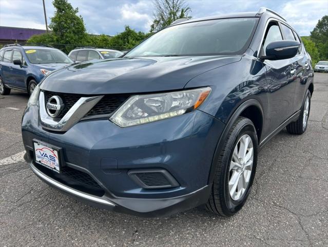2015 Nissan Rogue SV for sale in Manchester, CT