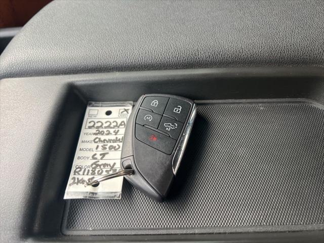2024 Chevrolet Silverado 1500 4WD Crew Cab Short Bed LT