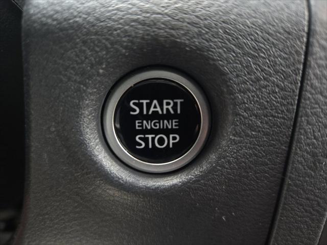 2025 Nissan Frontier Crew Cab PRO-4X 4x4