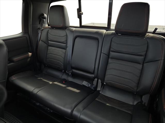 2025 Nissan Frontier Crew Cab PRO-4X 4x4