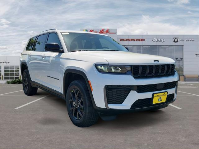 2026 Jeep Grand Cherokee L Altitude 4x2