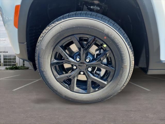 2026 Jeep Grand Cherokee L Altitude 4x2