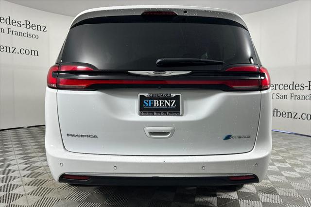2023 Chrysler Pacifica Hybrid Limited